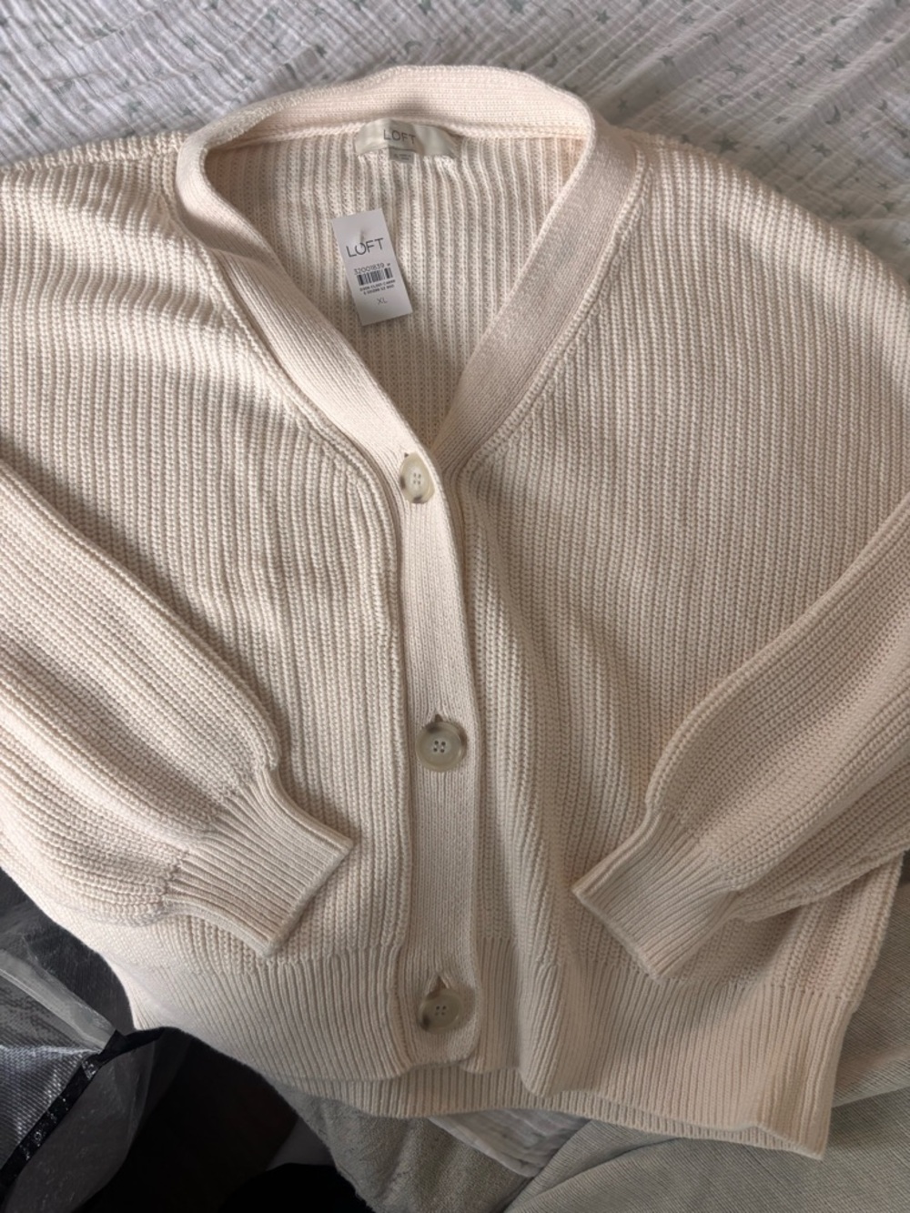 Brand new Ann Taylor LOFT Cream Ribbed Button-Up Cardigan Sweater Size Xl